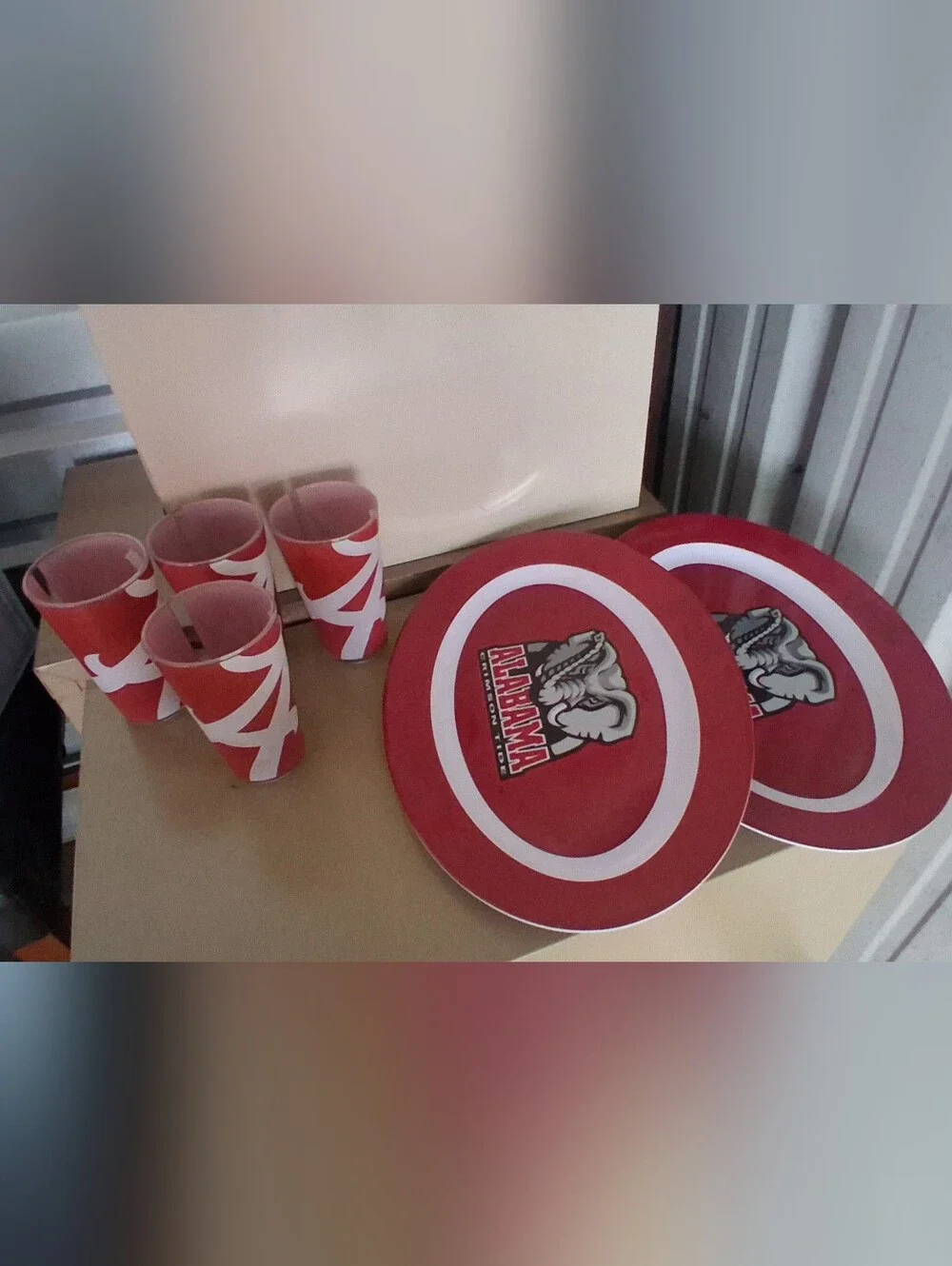 2 Alabama Crimson Tide Hard Plastic Party Platters & Glass Cups Set Of 4